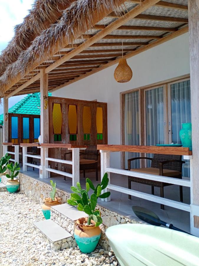 Vns Beachfront Guesthouse Toyapakeh Exterior photo